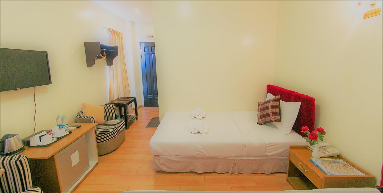 Hotel Mindhama Yangon Exteriör bild