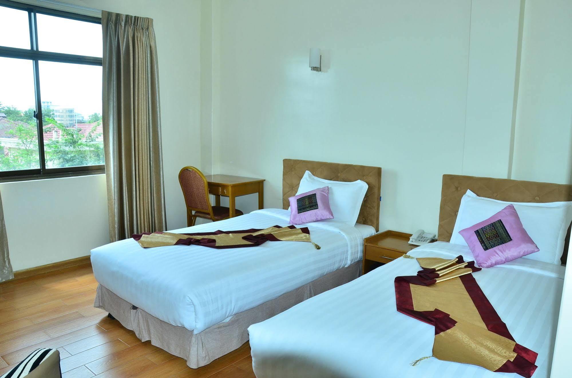Hotel Mindhama Yangon Exteriör bild