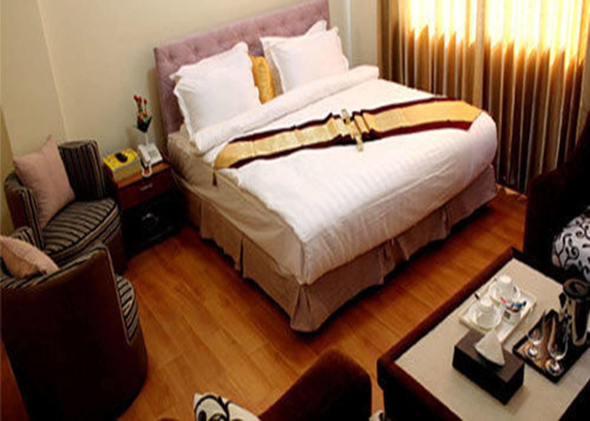 Hotel Mindhama Yangon Exteriör bild