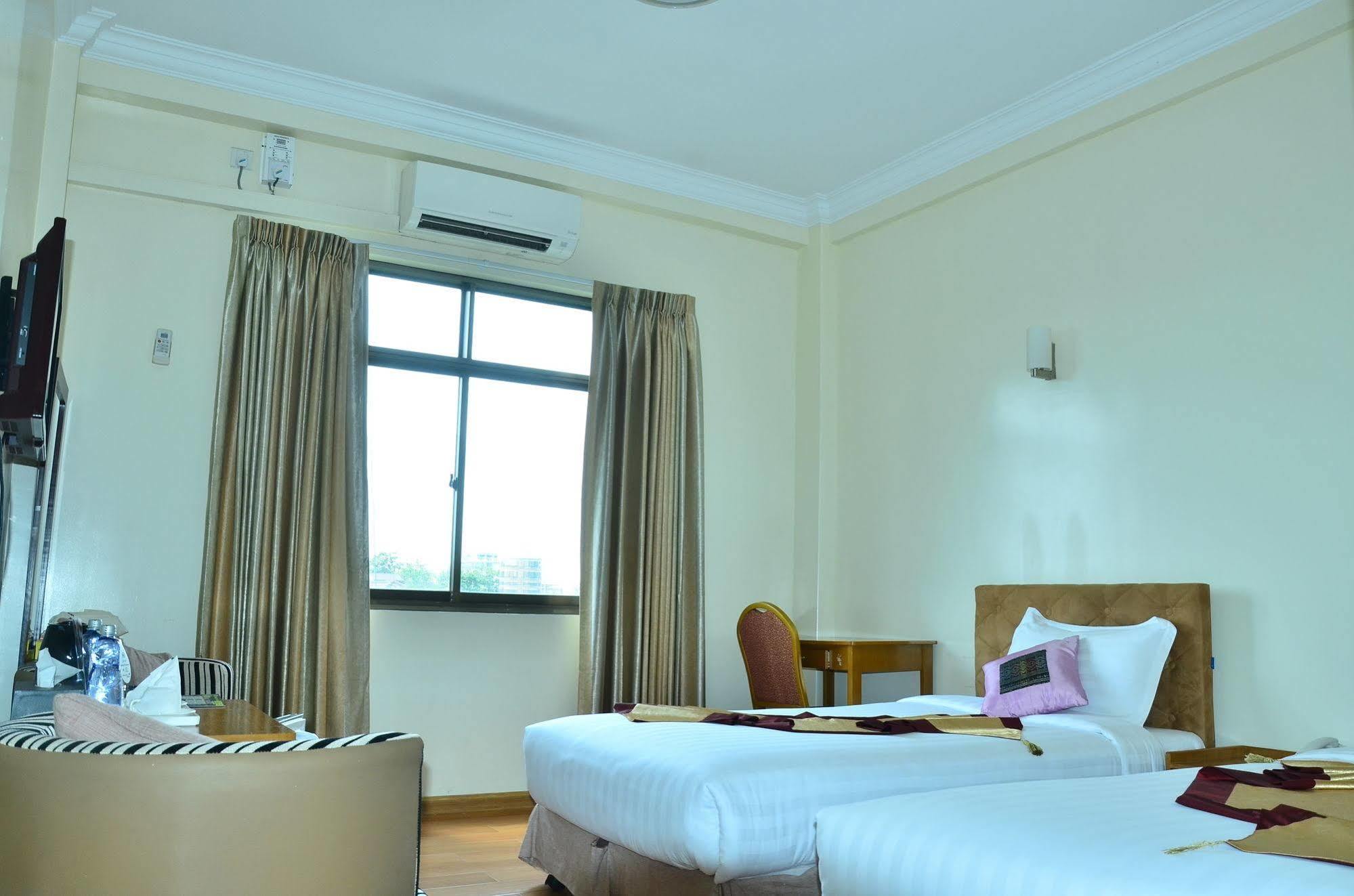 Hotel Mindhama Yangon Exteriör bild