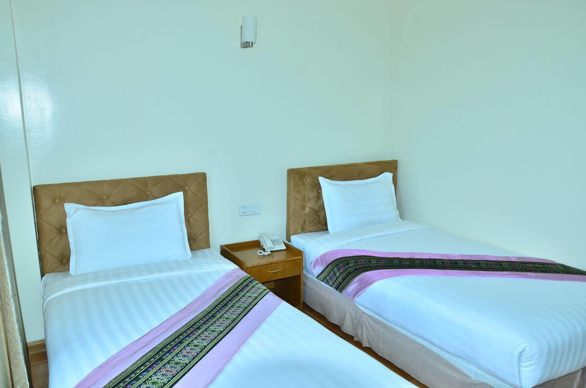 Hotel Mindhama Yangon Exteriör bild