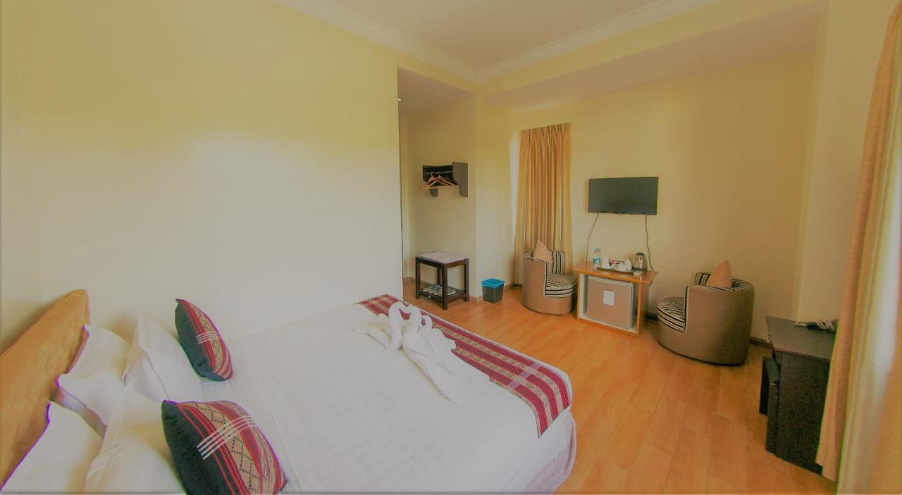 Hotel Mindhama Yangon Exteriör bild